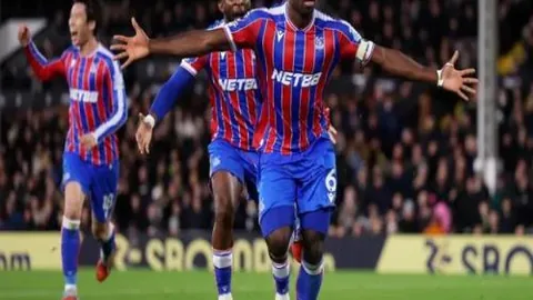 王毅与沙特外交大臣费萨尔进行交流