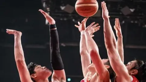 大乐透期号专家推荐分析：前区十码预测及意外结果